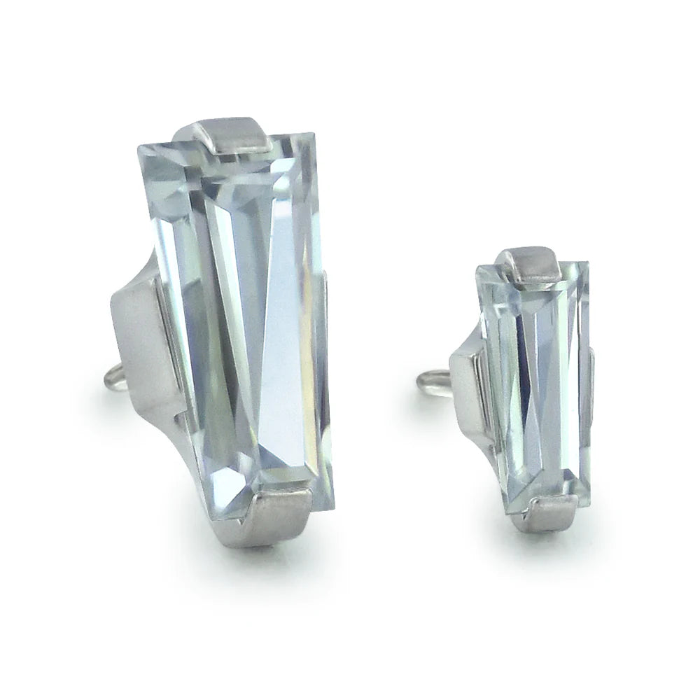 Titanium Baguette Cut Prong Gem End